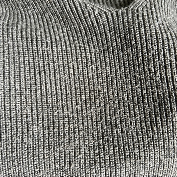 Athleta Hanover V Neck Olive Green/gray Sweater Merino Wool Blend XSRelaxed Fit - Picture 8 of 8